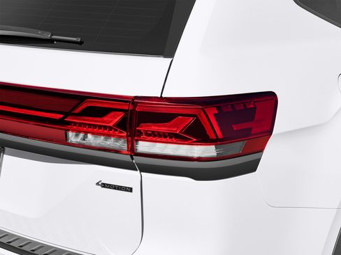 Used 2025 Volkswagen Atlas SE FWD image 46