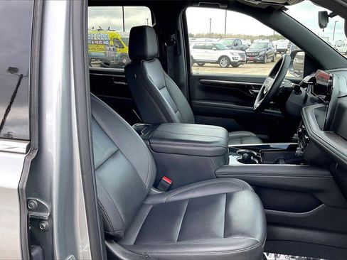 Used 2025 Chevrolet Tahoe LT image 30