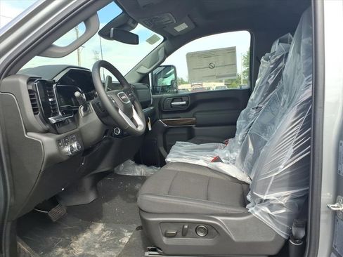 New 2025 GMC Sierra 2500 SLE image 14