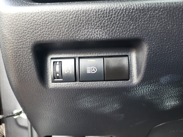 Used 2025 Toyota RAV4 XLE AWD/4WD image 20