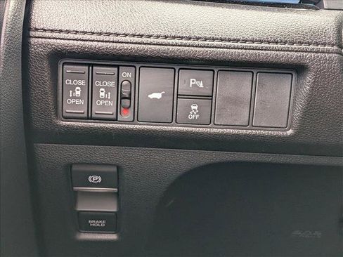 Used 2025 Honda Odyssey Elite image 17
