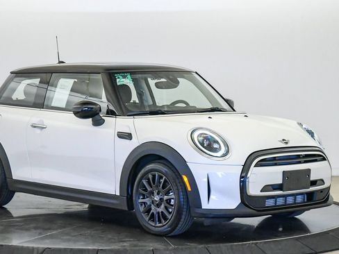 Certified 2024 MINI Cooper 2-Door Hardtop FWD image 6