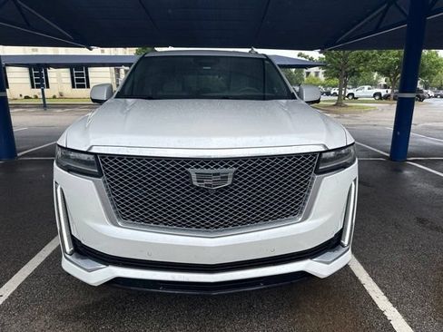 Used 2023 Cadillac Escalade Premium Luxury Platinum w/ LPO, Radiant Package AWD/4WD image 2