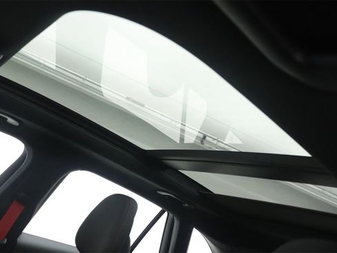 New 2026 Mercedes-Benz GLC 43 AMG 4MATIC image 14