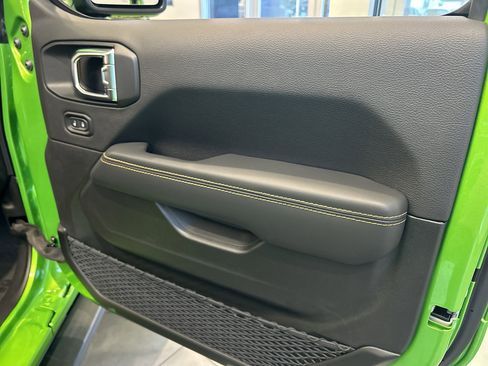 New 2025 Jeep Wrangler Unlimited Rubicon 392 image 29