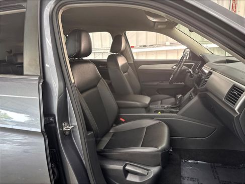 Used 2019 Volkswagen Atlas SE w/ Towing Package FWD image 32