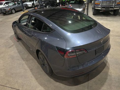 Used 2023 Tesla Model 3 Standard Range RWD image 16
