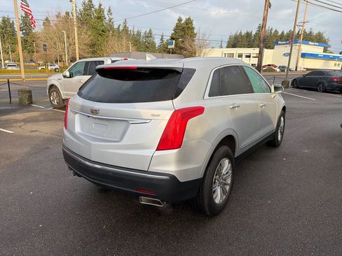 Used 2017 Cadillac XT5 Luxury w/ Driver Awareness Package image 3
