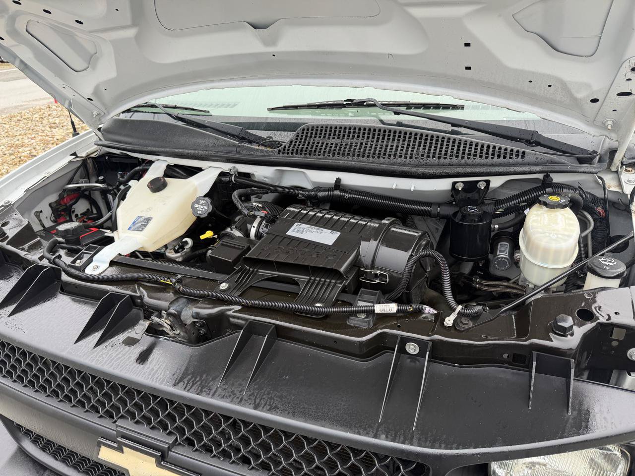 Used 2017 Chevrolet Express 2500 RWD image 21