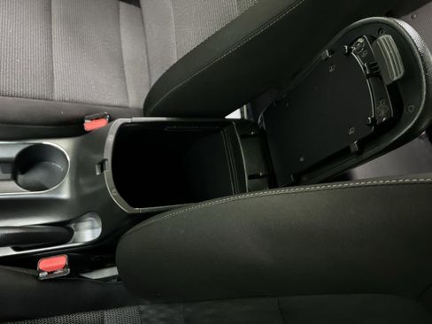 Used 2018 Kia Forte LX FWD image 23