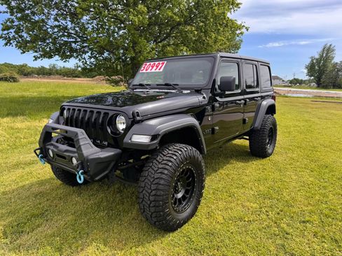 Used 2022 Jeep Wrangler Unlimited Sport AWD/4WD image 2