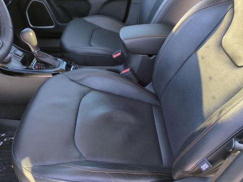 Used 2018 Jeep Compass Limited image 13