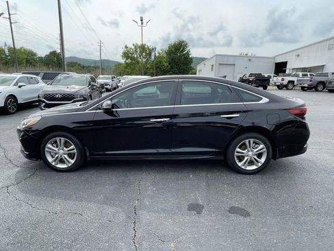 Used 2019 Hyundai Sonata SEL w/ Tech Package 02 FWD image 2