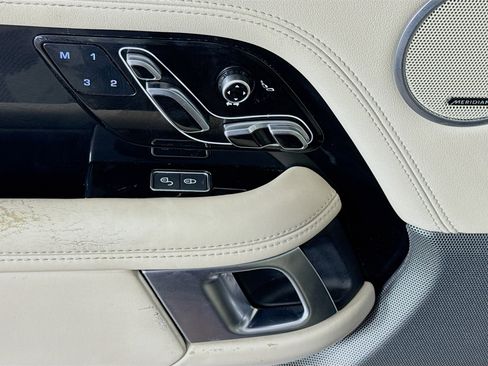 Used 2019 Land Rover Range Rover Supercharged AWD/4WD image 22