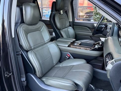 Used 2022 Lincoln Navigator L Black Label image 35