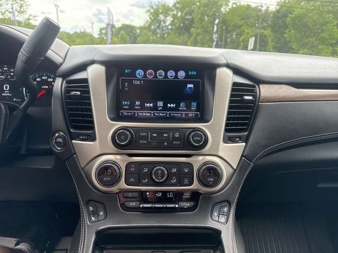 Used 2020 GMC Yukon Denali w/ Denali Ultimate Package AWD/4WD image 16