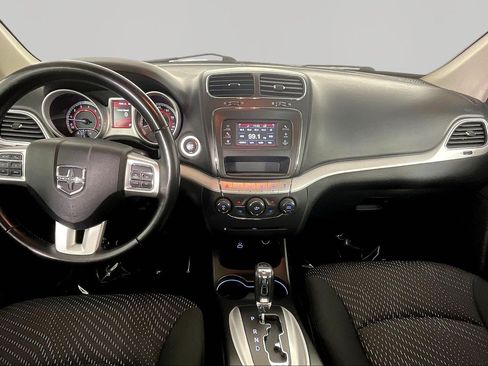 Used 2020 Dodge Journey SE w/ SE Popular Equipment Group FWD image 7