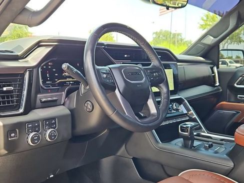 Certified 2025 GMC Sierra 1500 Denali Ultimate AWD/4WD image 11