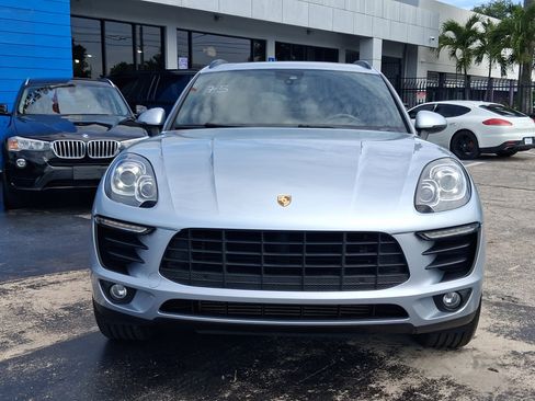 Used 2017 Porsche Macan AWD/4WD image 3