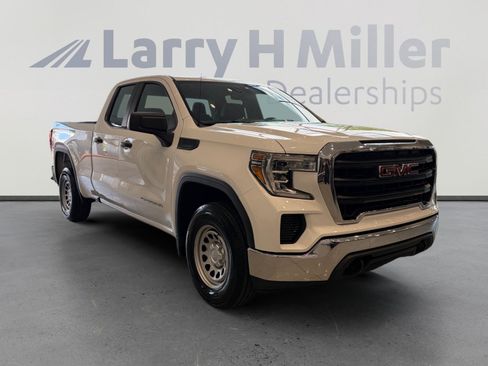 Used 2021 GMC Sierra 1500 4x4 Double Cab w/ Fleet Convenience Package image 7