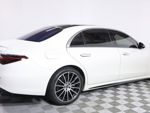 Used 2022 Mercedes-Benz S 500 4MATIC w/ AMG Line Package image 6