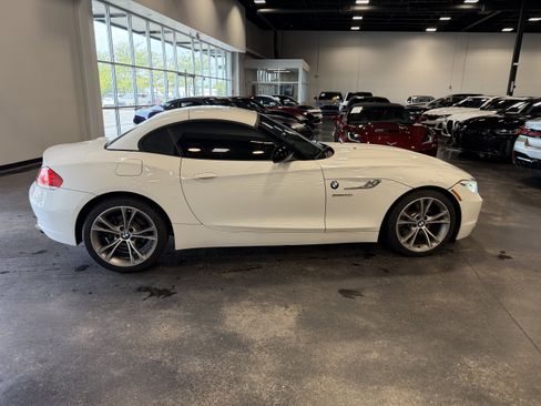 Used 2016 BMW Z4 sDrive35i RWD image 8