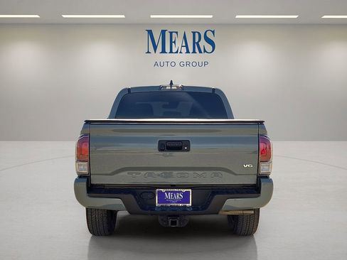 Used 2023 Toyota Tacoma TRD Sport image 4