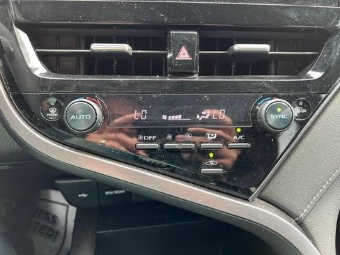 Used 2021 Toyota Camry XSE FWD image 26