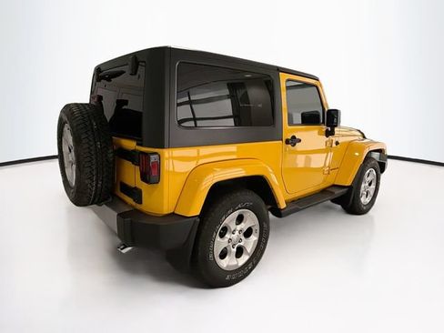 Used 2015 Jeep Wrangler Sahara w/ Dual Top Group AWD/4WD image 7