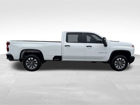 Used 2025 Chevrolet Silverado 2500 Custom RWD image 8