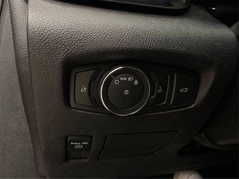 Used 2017 Lincoln Continental Reserve w/ Technology Package FWD image 23