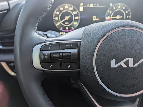 Used 2023 Kia Sportage SX image 23