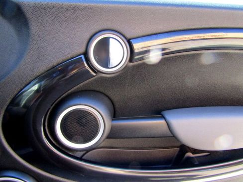 Used 2010 MINI Cooper S image 16