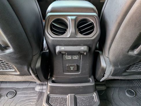 Used 2023 Jeep Wrangler Unlimited Rubicon 392 w/ Xtreme Recon 35" Tire Package AWD/4WD image 36