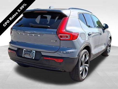 Certified 2023 Volvo XC40 B5 Ultimate w/ Climate Package AWD/4WD image 8