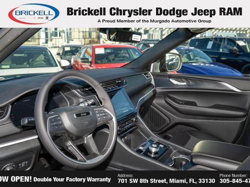 New 2025 Jeep Grand Cherokee Laredo X image 14