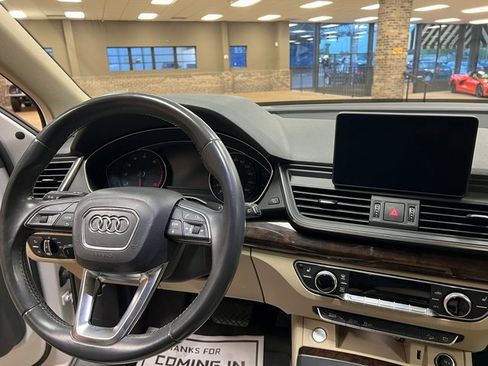 Used 2019 Audi Q5 2.0T Premium w/ Convenience Package image 20