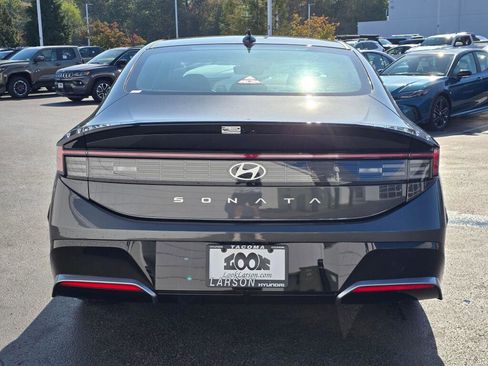 New 2026 Hyundai Sonata SEL FWD image 4
