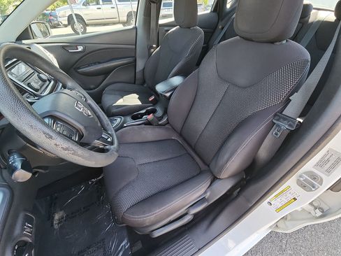 Used 2015 Dodge Dart SXT FWD image 13