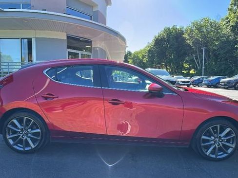 Used 2023 MAZDA MAZDA3 s FWD image 4
