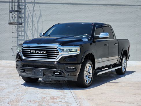 Used 2022 RAM 1500 Limited w/ Off Road Group AWD/4WD image 4