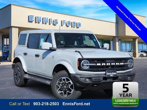New 2026 Ford Bronco Outer Banks AWD/4WD image 1