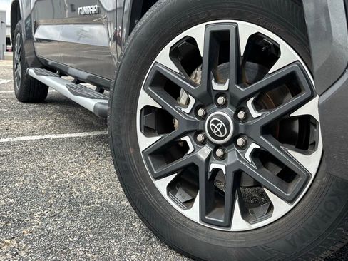 Used 2023 Toyota Tundra Limited image 3