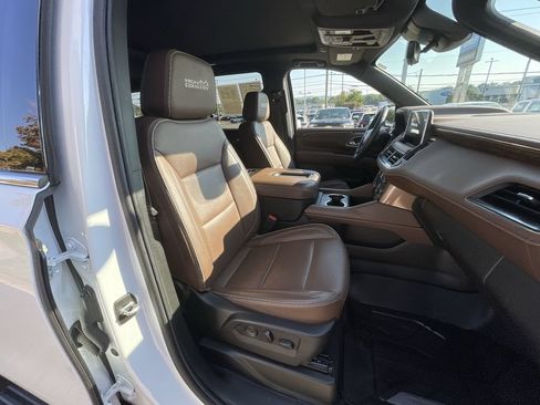 Certified 2023 Chevrolet Tahoe High Country w/ Premium Package 2 AWD/4WD image 29