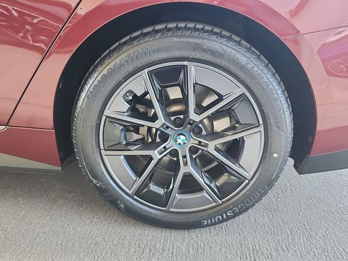 Used 2023 BMW i4 eDrive40 w/ Premium Package RWD image 10