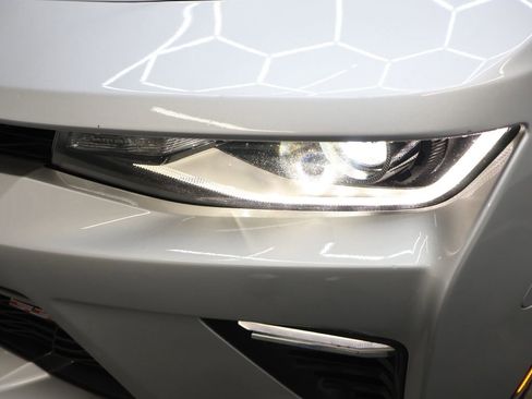 Used 2016 Chevrolet Camaro SS image 26