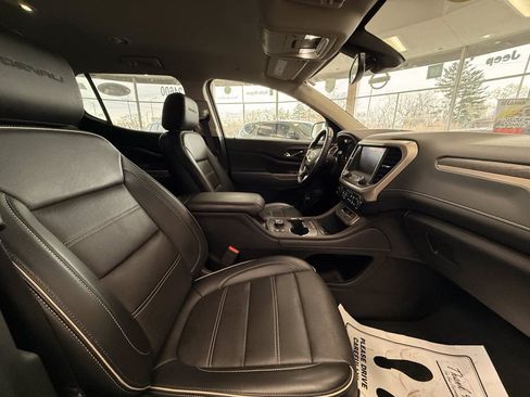Used 2023 GMC Acadia Denali FWD image 37
