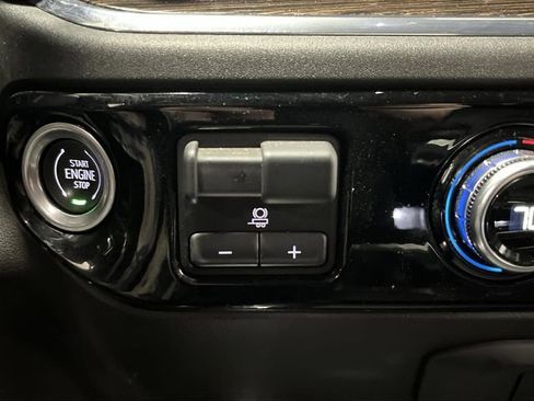 Used 2024 GMC Sierra 2500 SLE w/ SLE Convenience Package image 26