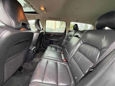 Used 2008 Volvo XC70 3.2 image 19