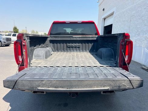 Used 2022 GMC Sierra 1500 SLT w/ Driver Alert Package II AWD/4WD image 32